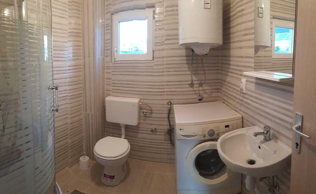 Kaštel Sućurac Apartman Nela 아파트 외부 사진